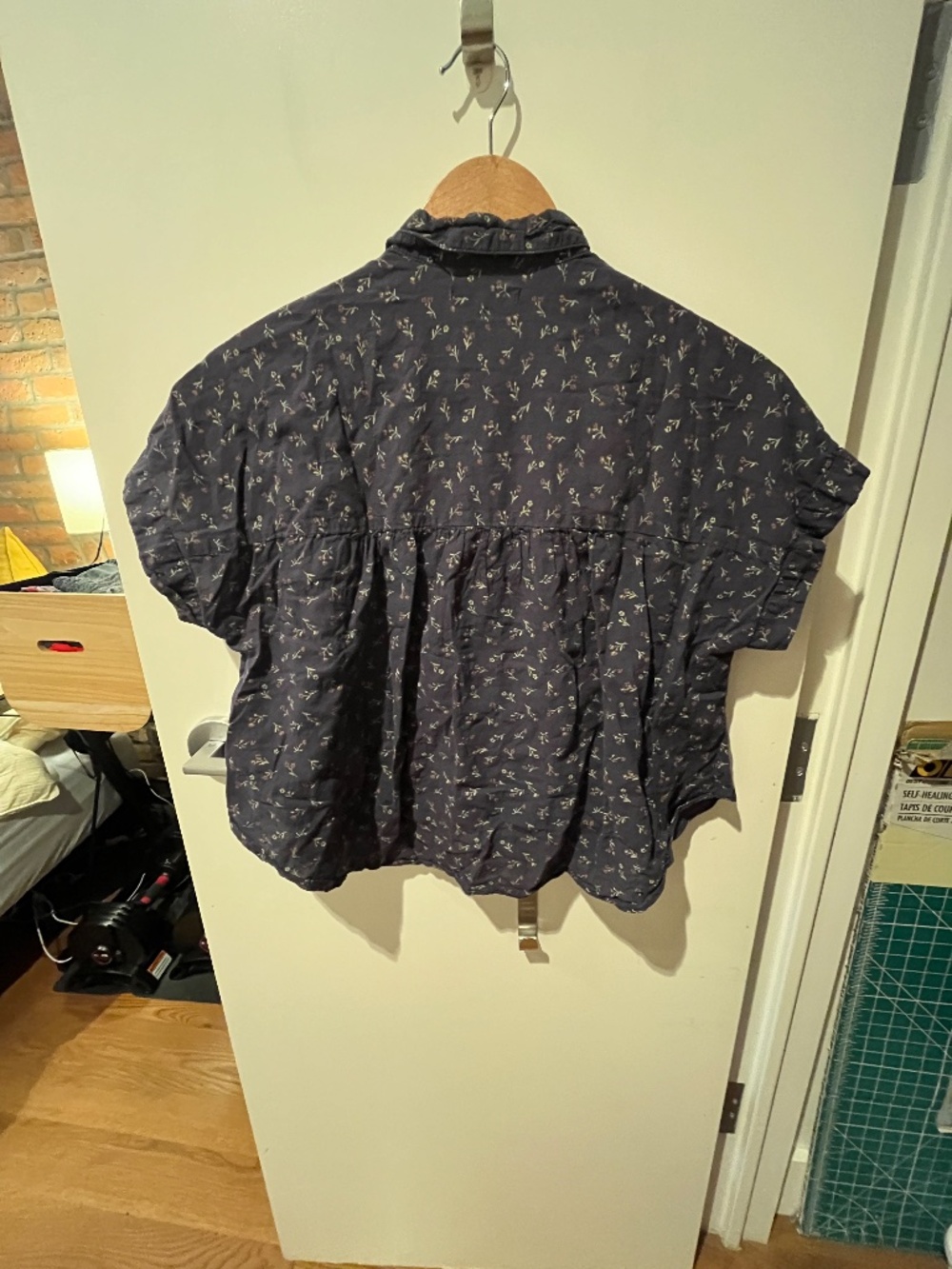 Madewell lightweight breathable floral 100% cotton boxy blouse - Picture 3 of 11